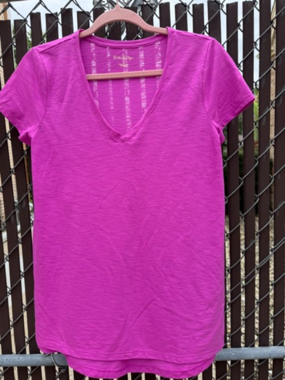 Pink Lilly Pulitzer V-Neck Tee shirt top comfortable